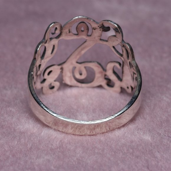 Sterling Silver initial ring - Picture 4 of 5